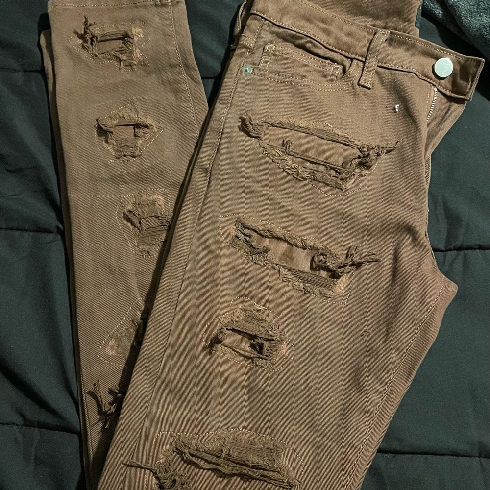 MEN’s DISTRESS JEANS